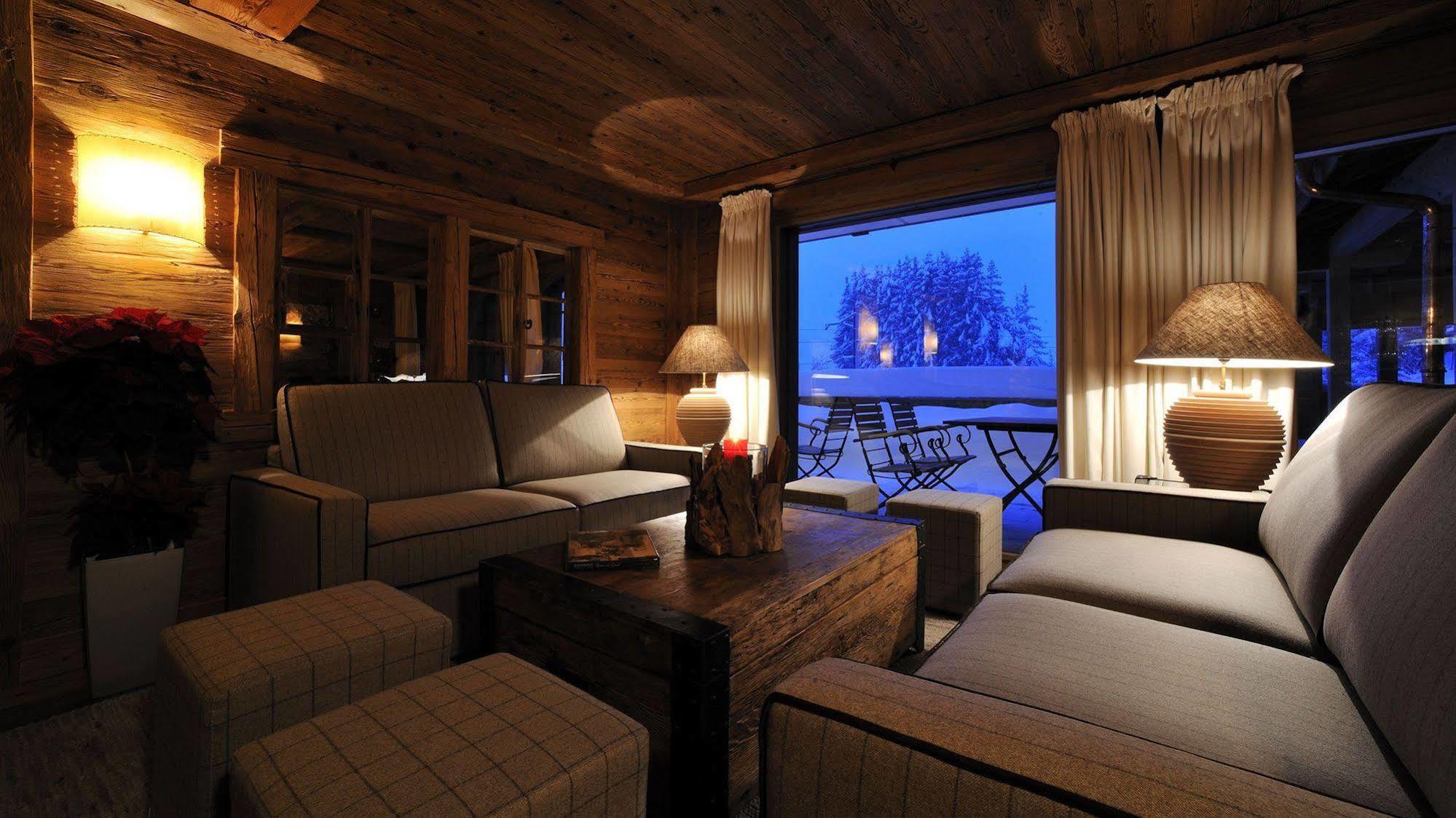 Hotel Des Alpes Superieur Gstaad Bagian luar foto