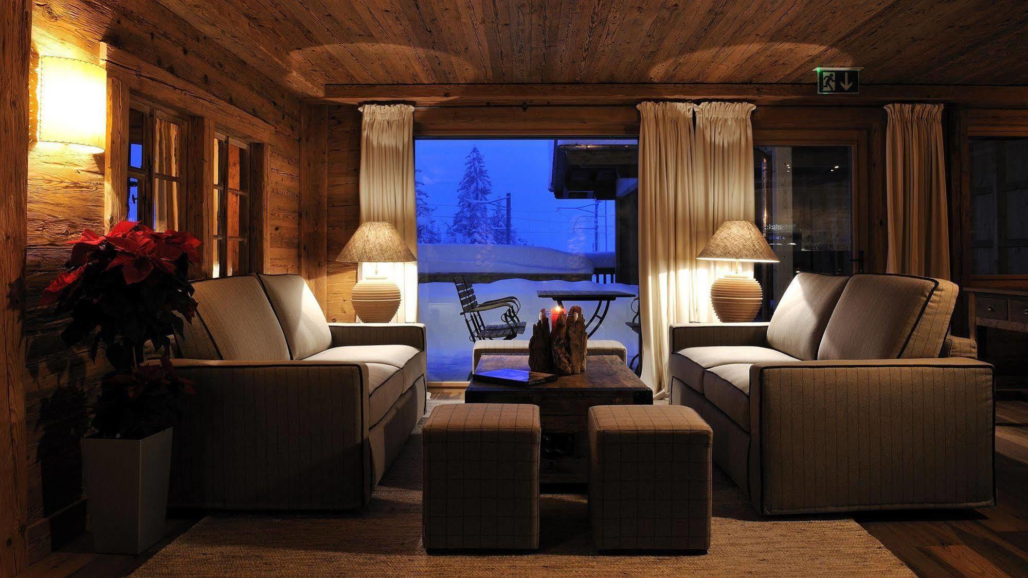 Hotel Des Alpes Superieur Gstaad Bagian luar foto
